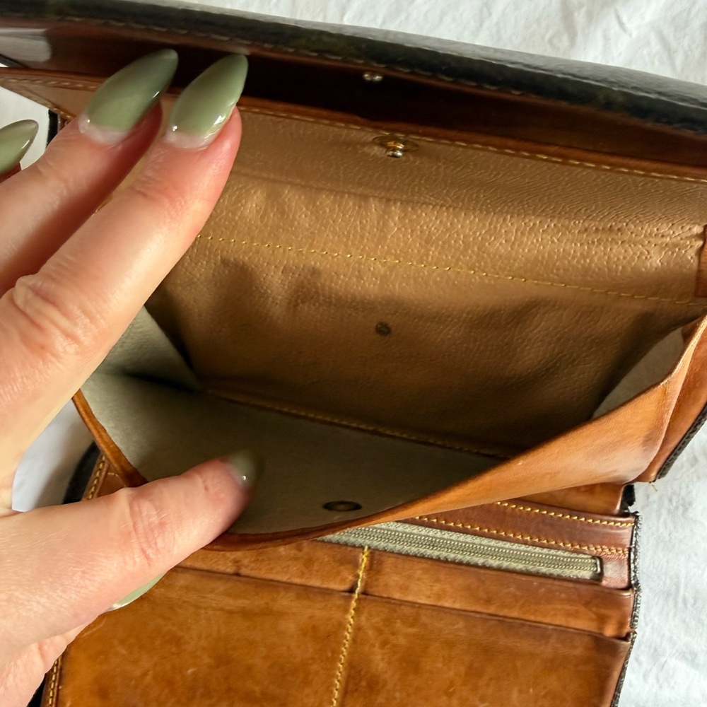 Louis Vuitton Brown and Black Bi-Fold Leather Wallet - Picture 4 of 8